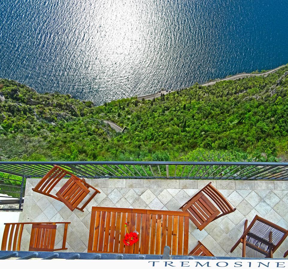 Casa De Pol Exclusive Lake View By Gardadomusmea Tremosine Kültér fotó